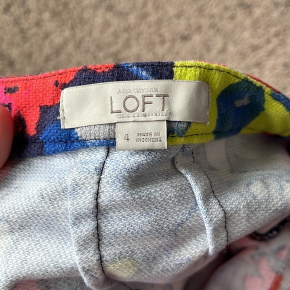 Loft floral pencil skirt size 4 - Picture 6 of 7